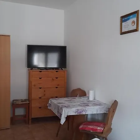 Mit Pool, Wlan, Spielplatz Direkt Am Balatonfenyves